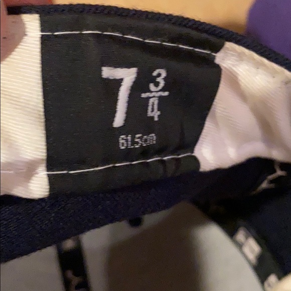 HAT - Picture 3 of 6